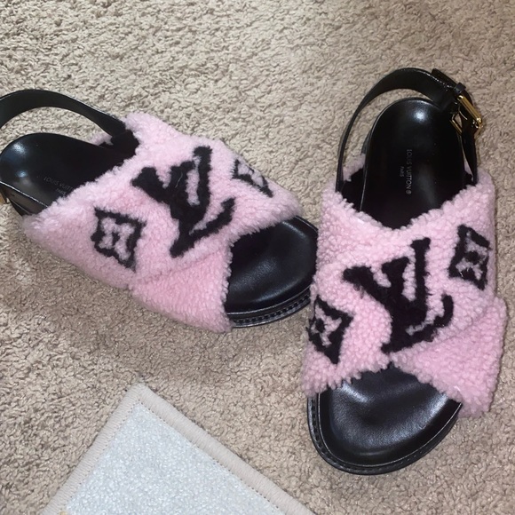 LOUIS VUITTON Paseo Comfort Sandals - Picture 7 of 10
